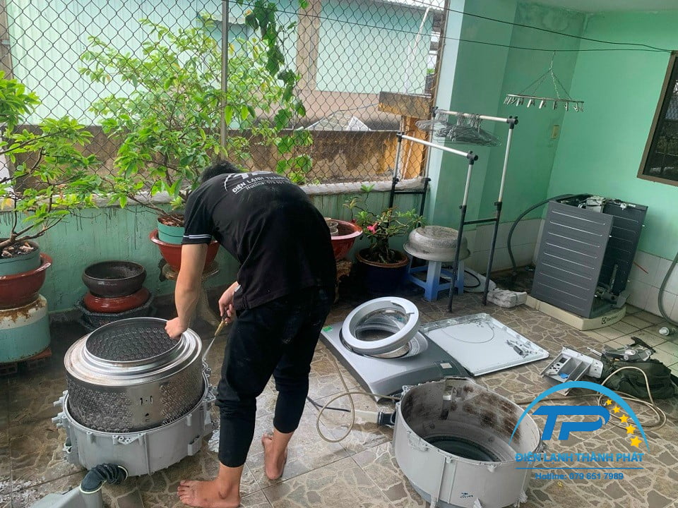 Dịch vụ sửa máy giặt Huyện Hóc Môn nhanh chóng.