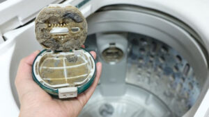 ve-sinh-may-giat-quan-5